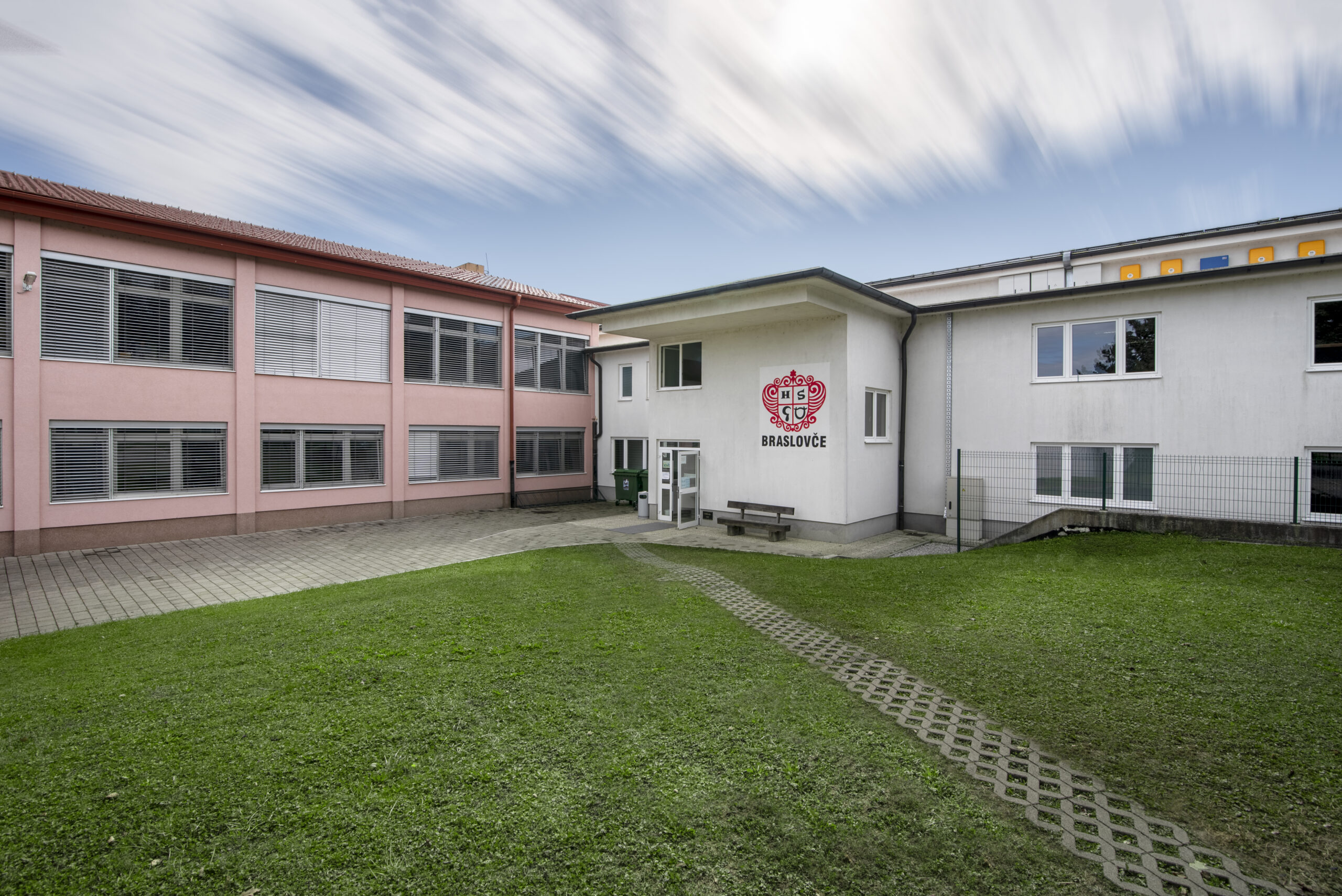 ONDERWIJSINSTELLINGEN EN ANDERE OPENBARE GEBOUWEN
