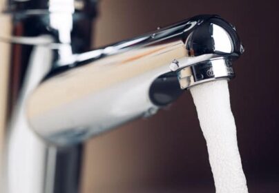 Sanitair warm water tegen lage kosten